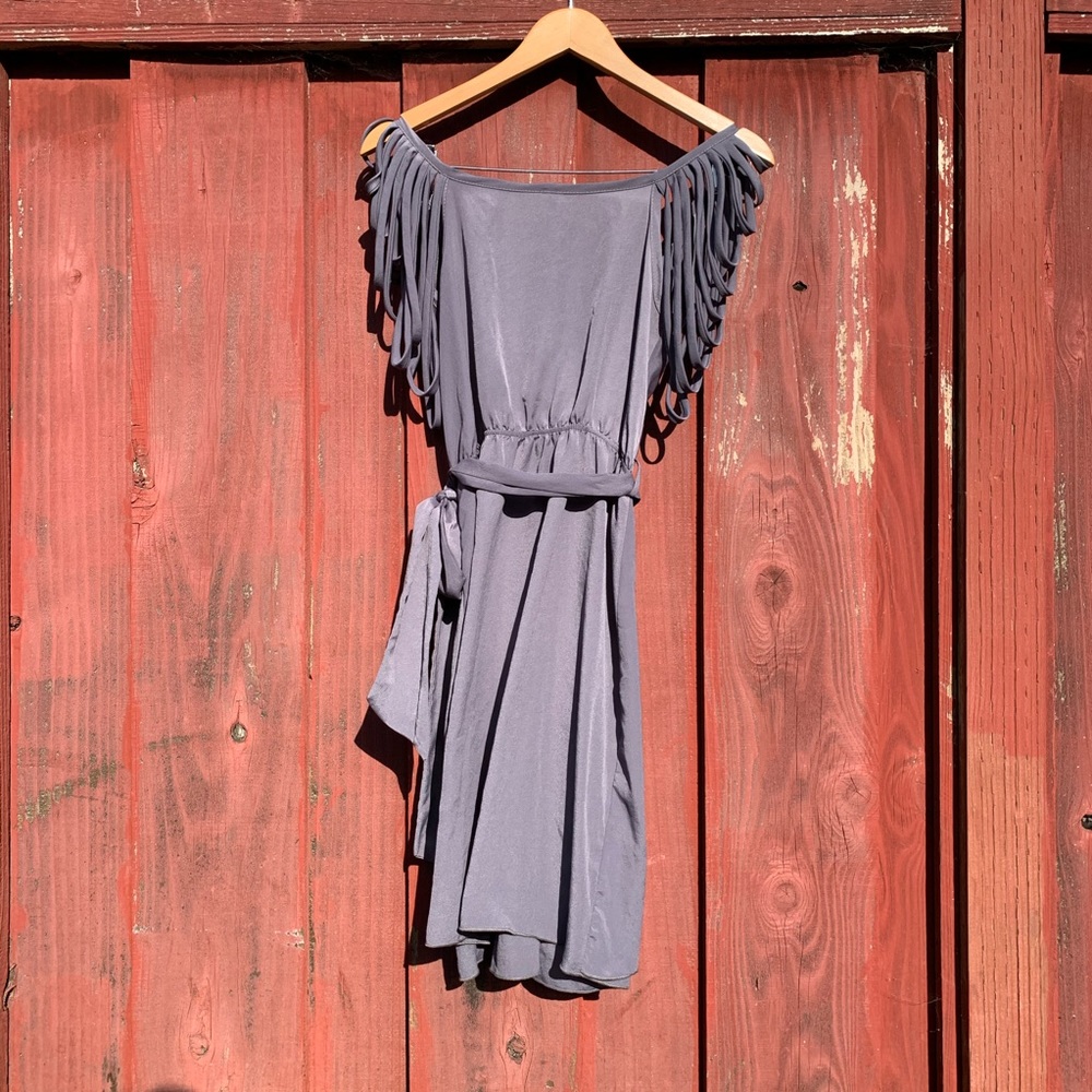 Dress - Picture 2 of 4